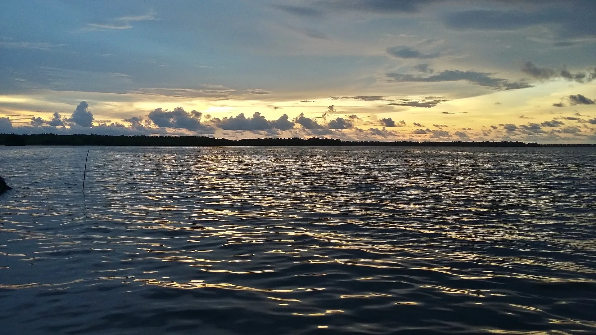 Atardecer sobre la bahía de Cispatá, San Antero